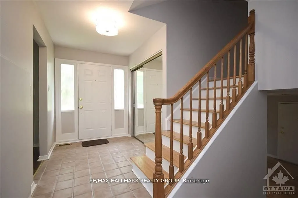 4 bed, $4,989 — Photo 3