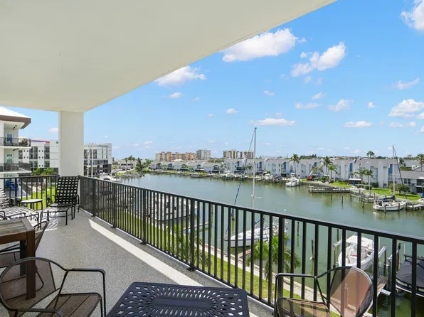 400 150th Ave #407, Madeira Beach, FL 33708