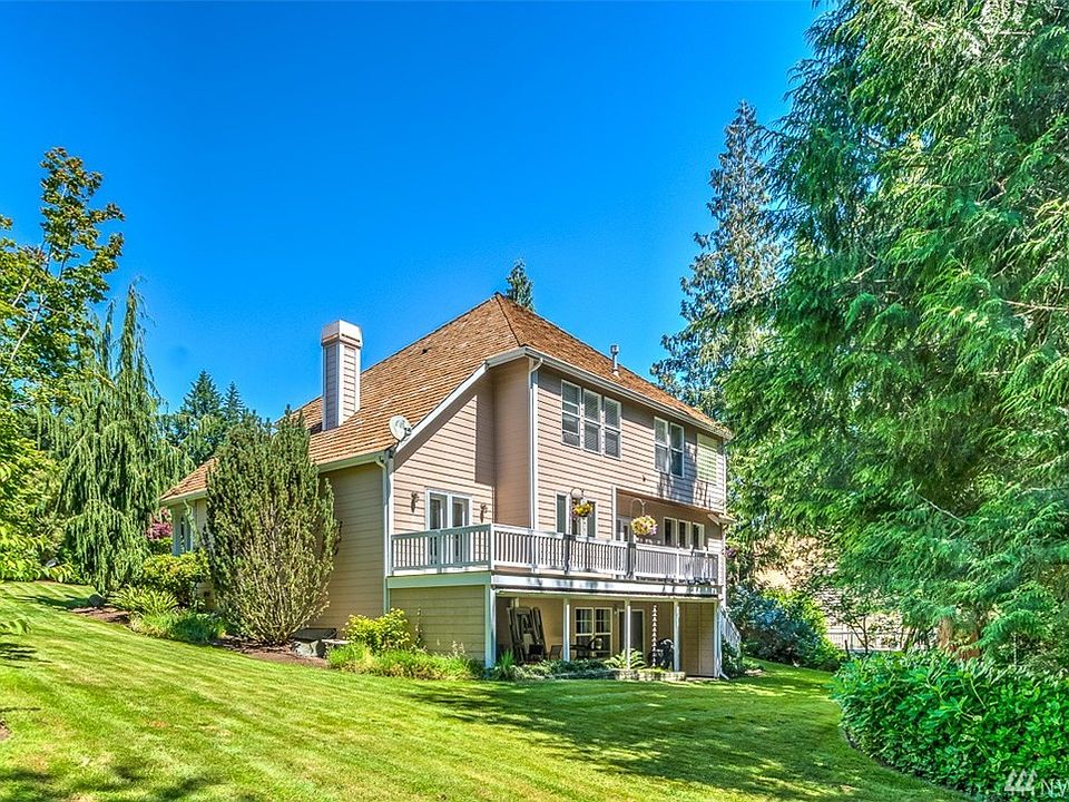2nd image of 2311 Hickory Dr