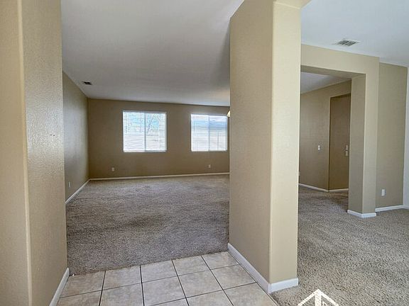 4th image of 622 Farrington Ln