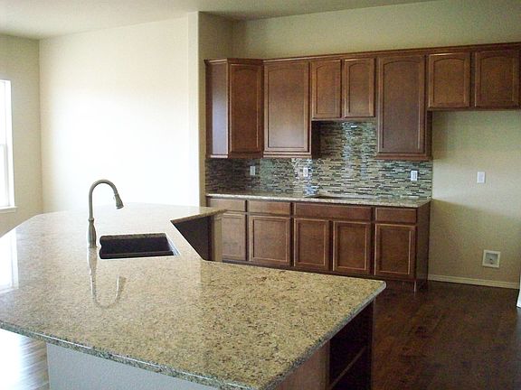 5th image of 6769 Silver Star Ln