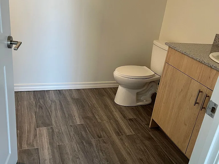 191 Elmira Rd S #104C — Photo 24