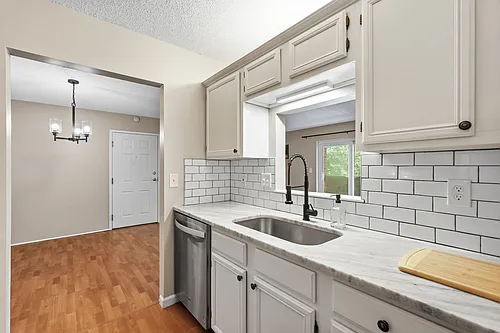 22 Maple Crest Cir #F Photo 1