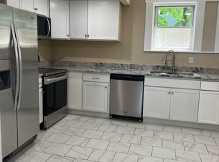 72 Charlotte St #2, Worcester, MA 01610