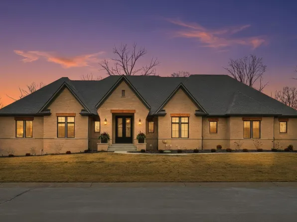 6761 Wellington Cir, Zionsville, IN 46077