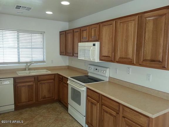 2nd image of 20999 N Alma Dr
