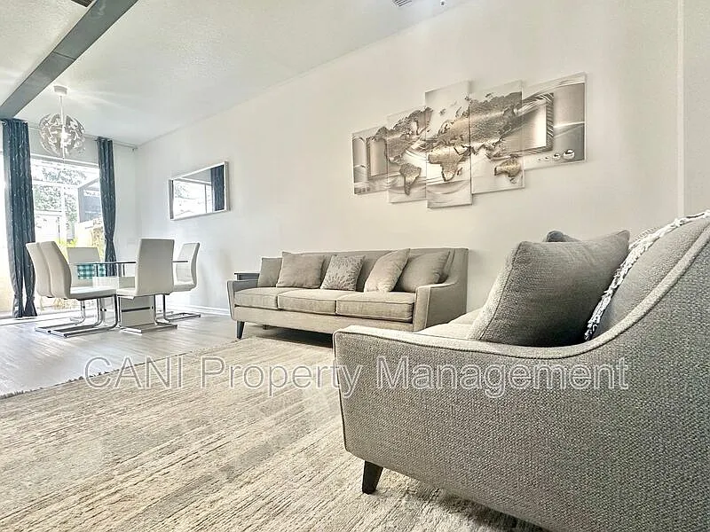 4 bed, 3.5 bath, 1948 sqft, $1,900 — Photo 4
