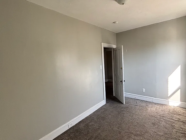 936 Madison Ave #2 — Photo 7