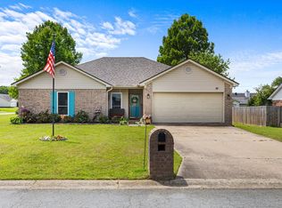 30 Applewood Dr, Cabot, AR 72023