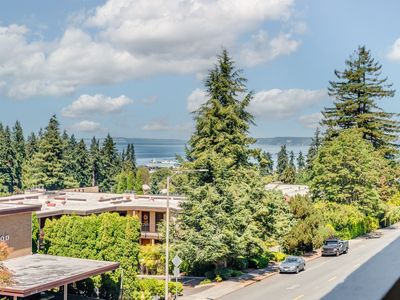 1113 5th Avenue S #302, Edmonds, WA, 98020