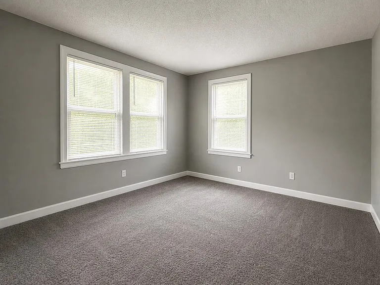 3610 Kearney Ave — Photo 6
