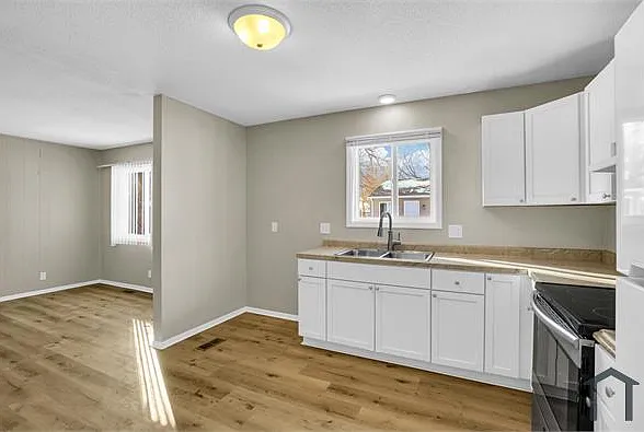 1511 Kings Way #B — Photo 8