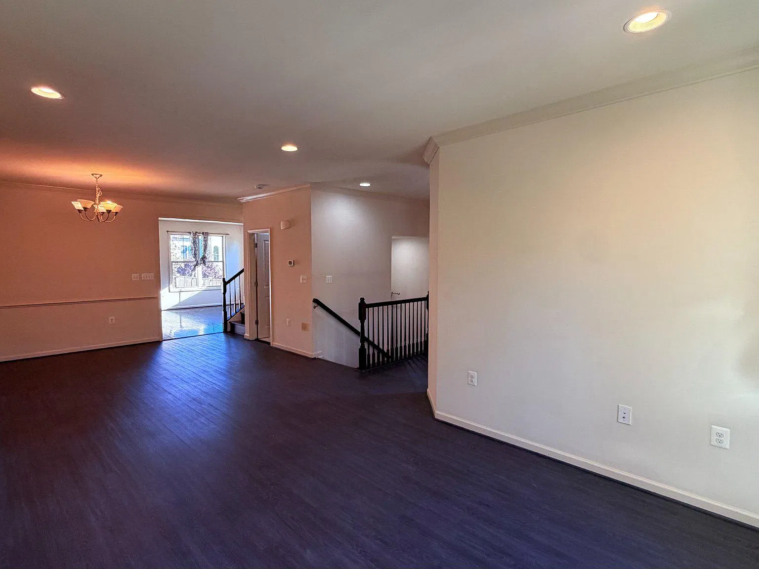 3 bed, 3.5 bath, 3117 sqft, $3,650 — Photo 4