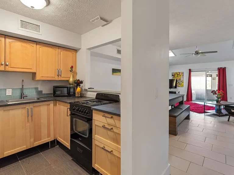 219 Arricola Ave #B — Photo 27