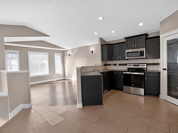 3rd image of 10229 W 85a St