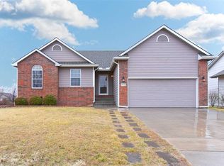 4602 E Willow Point Ct, Wichita, KS 67220
