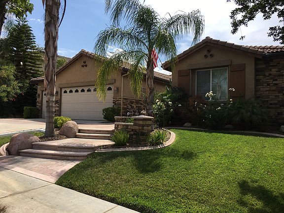 2nd image of 2460 Hannum Cir