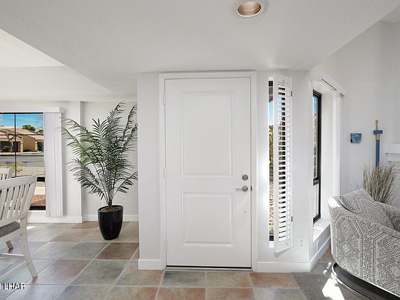 3rd image of 2550 Firestone Cir Unit 1