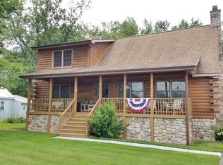 319 River Rd, Stillwater, NY 12170