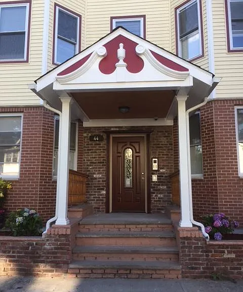 44 Charles St #1 — Photo 1