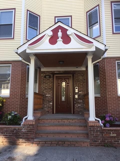 1st image of 44 Charles St APT 1