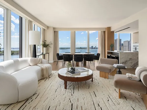 50 Bridge Park Dr #17A, Brooklyn, NY 11201