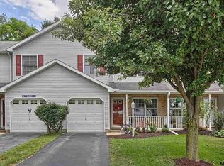 2884 Robin Rd, York, PA 17404