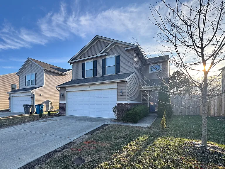8037 Whistlewood Dr — Photo 2