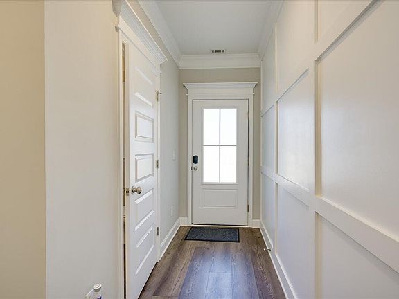 4th image of 124 Canton Park Avenue Avenue