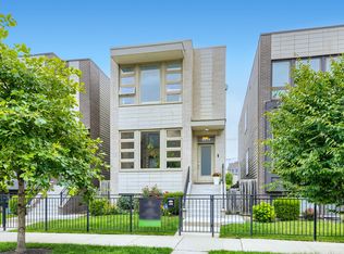 4814 S Champlain Ave, Chicago, IL 60615