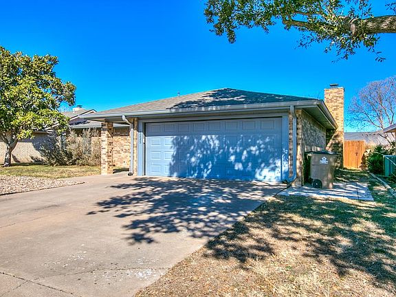 2nd image of 1225 Rita Cir