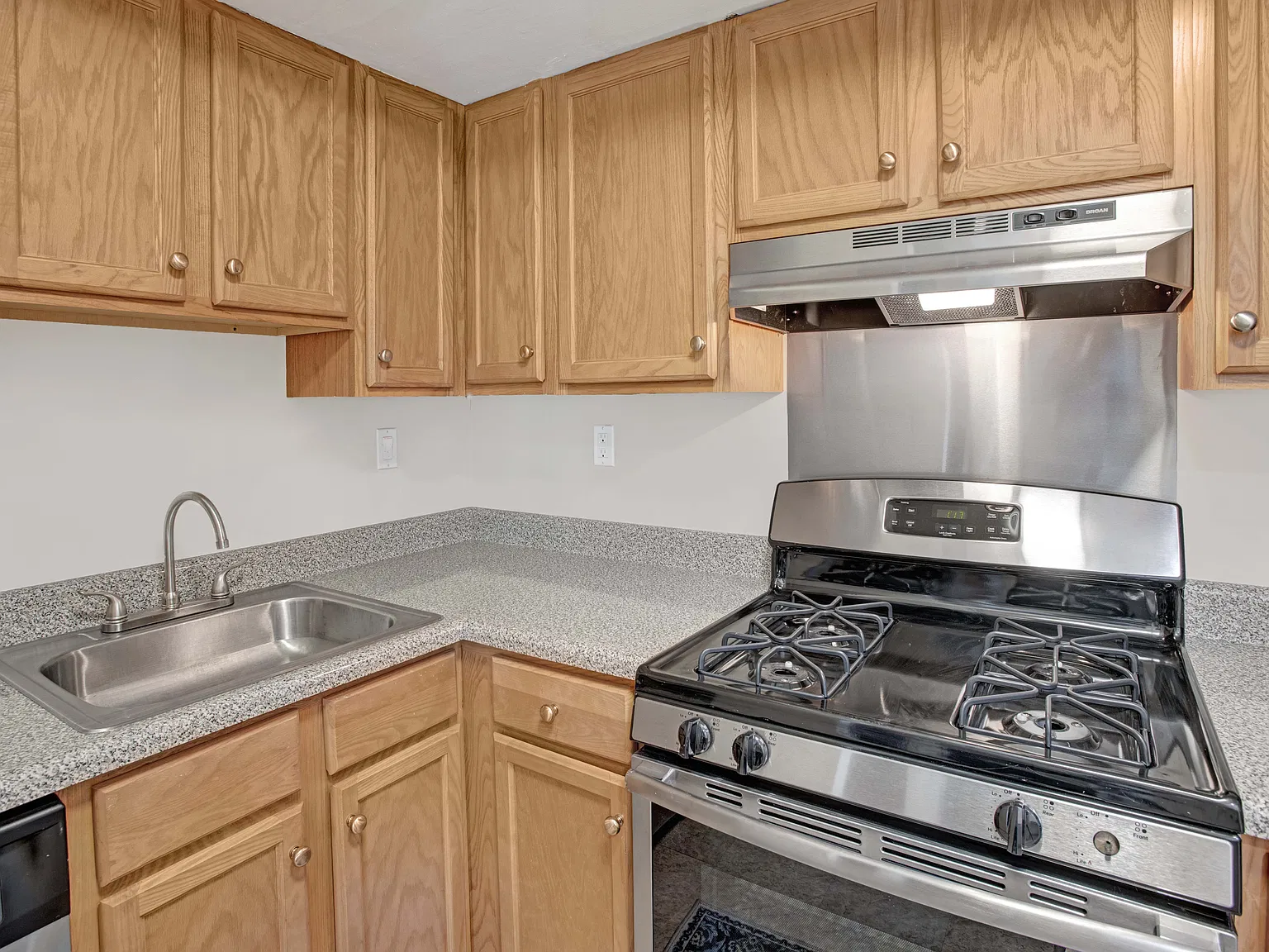 Mill Village Apartments — Photo 4