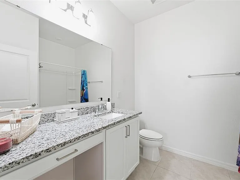 2081 Malbec Ct — Photo 18