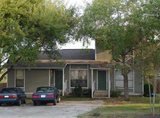 113 Hillside Dr #A, Elgin, TX 78621