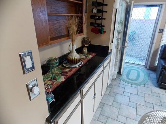 3rd image of 2435 E 5th St