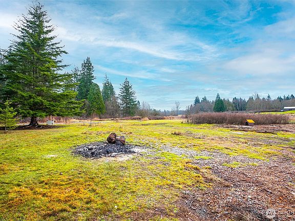 5th image of 8358 Blaine Rd