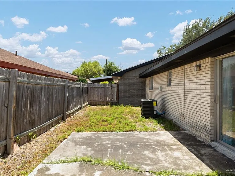 1716 W Gastel Cir #1 — Photo 10