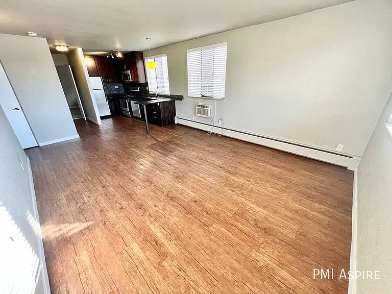 59 N Ogden St #10 — Photo 72