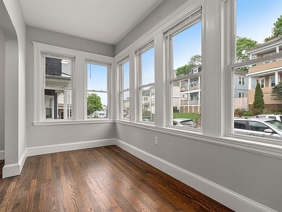 3rd image of 21-23 Westmore Rd