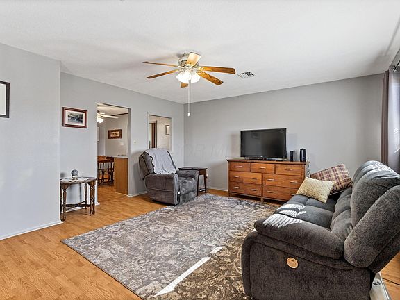 2nd image of 3060 Wessex Ct