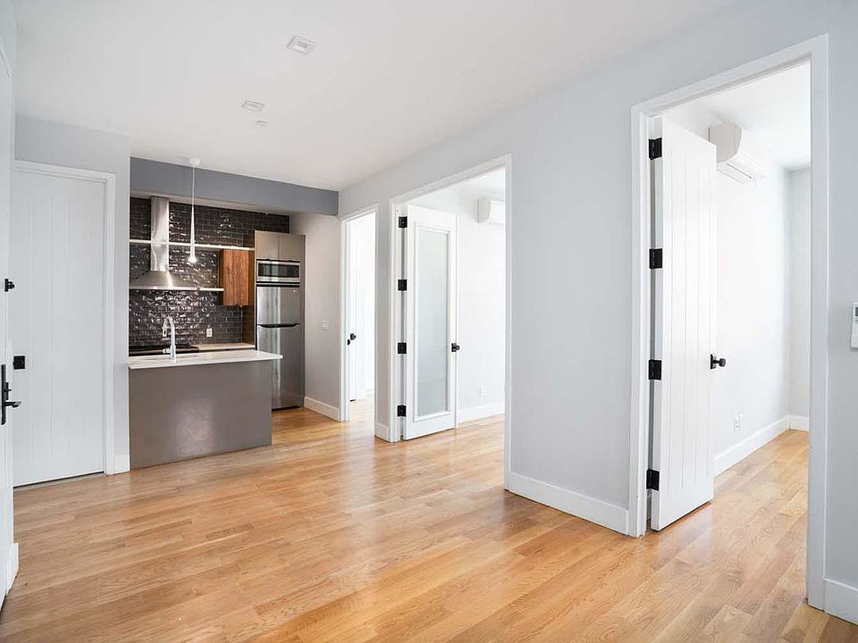 1st image of 17 Belvedere St #2B