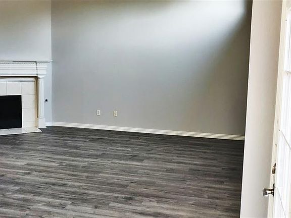 4th image of 1765 Angel Falls Dr
