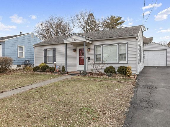 2nd image of 632 Blaine Ave