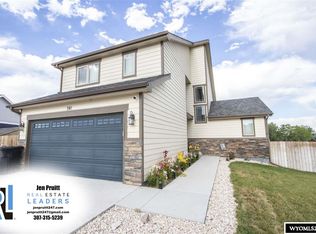 741 Camp Davis Cir, Evansville, WY 82636