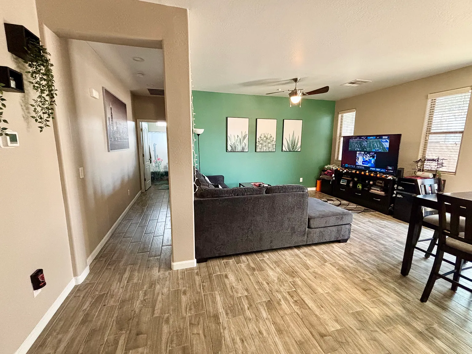 1666 S Martingale Rd — Photo 2