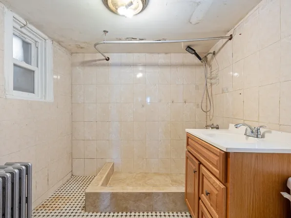 100-30 Martense Avenue image 12 of 36