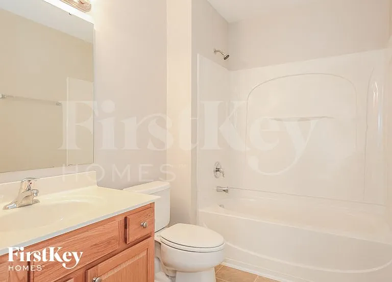 6226 Glen Way Dr — Photo 12