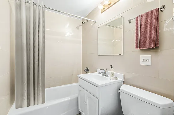 Rented by Compass | media 7