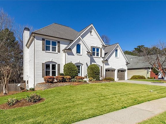 2nd image of 183 Rugby Dr