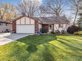 10860 Killdeer St NW, Coon Rapids, MN 55433